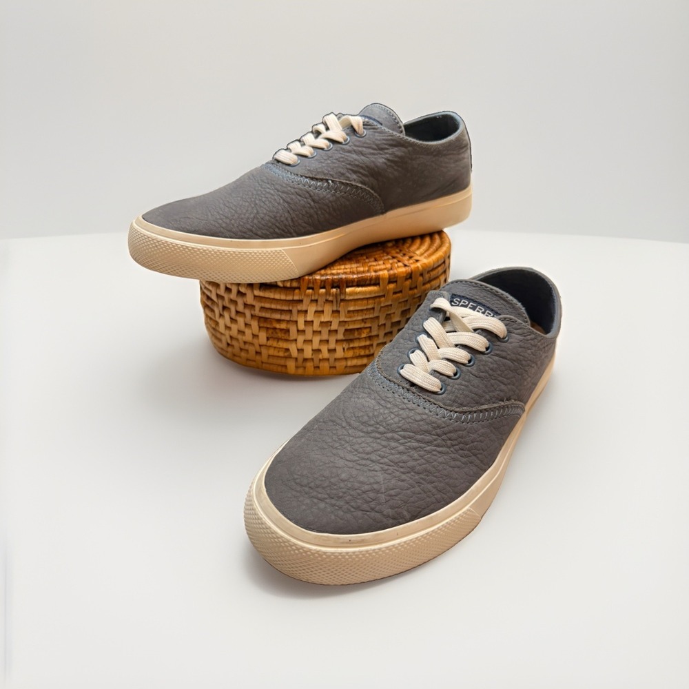 Sperry Women's Captain's CVO Washable Leather Sneakers in Slate Blue size 8